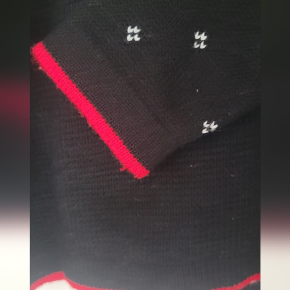 Christmas Sweater - Picture 7 of 7